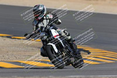 media/Oct-03-2022-Moto Forza (Mon) [[5f077a3730]]/Intermediate Group/Session 2 (Turn 10)/